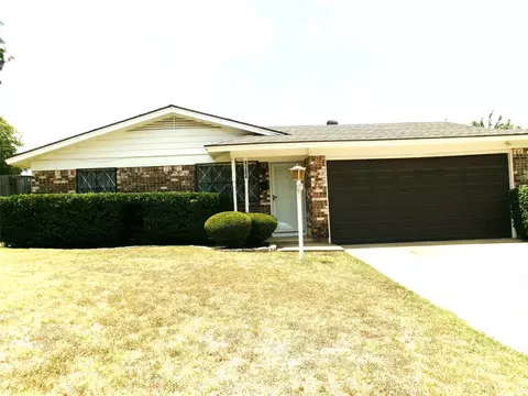 4204 Burke Rd, Fort Worth, TX 76119