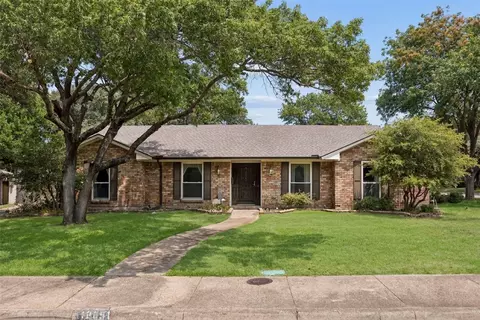 12051 Loch Ness Dr, Dallas, TX 75218