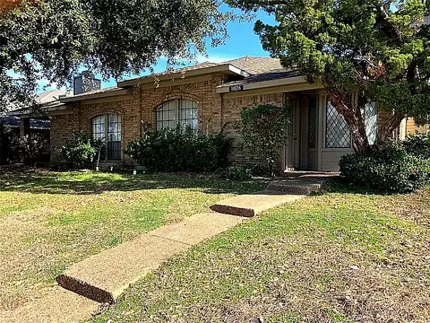 11826 11828 Garden Terrace Dr, Dallas, TX 75243