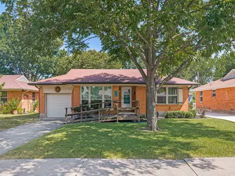 2725 Maverick Ave, Dallas, TX 75228