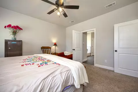 Bedroom - 917 E 3rd St, Springtown, TX 76082 photo 1 of 3