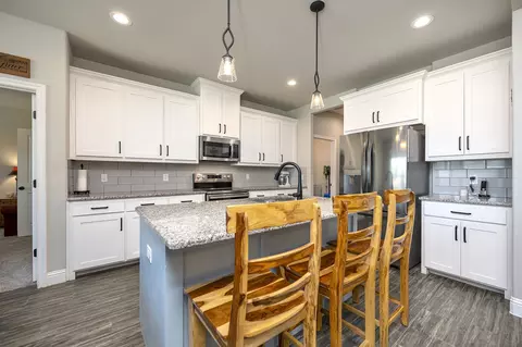 Kitchen - 917 E 3rd St, Springtown, TX 76082 photo 1 of 4