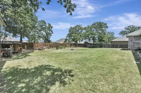 Exterior - 917 E 3rd St, Springtown, TX 76082 photo 2 of 6