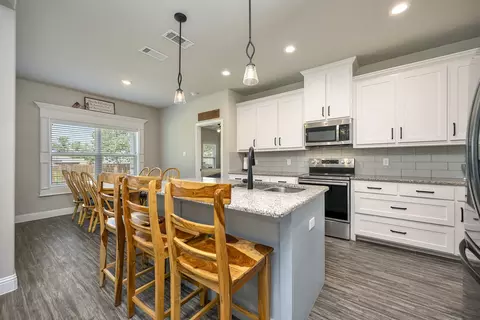 Kitchen - 917 E 3rd St, Springtown, TX 76082 photo 2 of 4