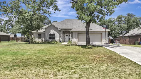 Exterior - 917 E 3rd St, Springtown, TX 76082 photo 3 of 6