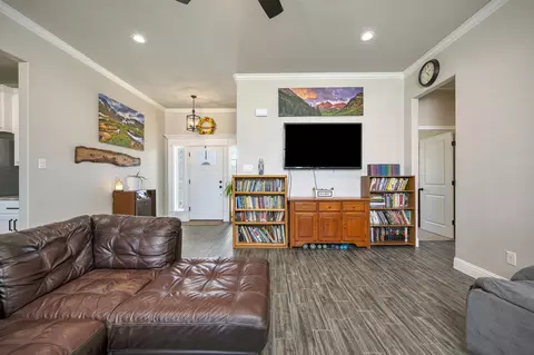 Other - 917 E 3rd St, Springtown, TX 76082 photo 1 of 6