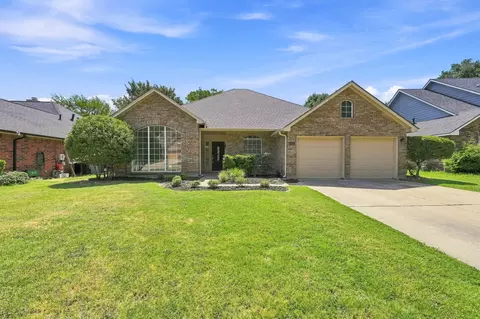 4440 Carolina St, Grand Prairie, TX 75052