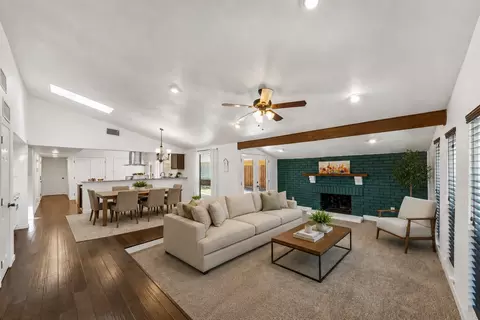 2017 Jennifer Ct, Carrollton, TX 75007