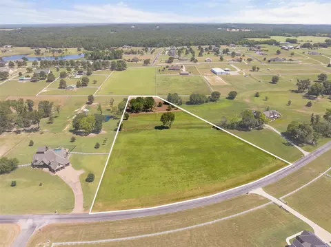 23050 Bridle View Dr, Lindale, TX 75771