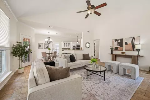 9045 Tyne Trl, Fort Worth, TX 76118