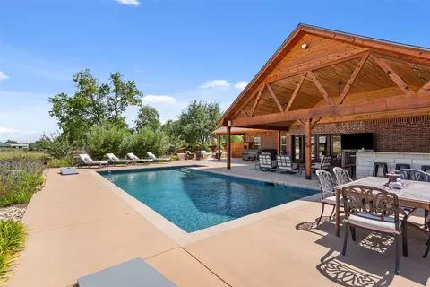 128 Hoffmeyer Ln, Robinson, TX 76706