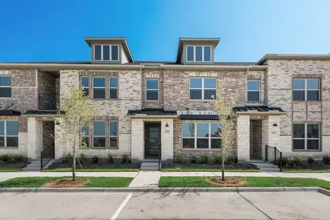 8305 Bayside Dr, Rowlett, TX 75088