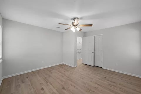Bedroom - 1006 Eagle Dr, Eddy, TX 76524 photo 4 of 6