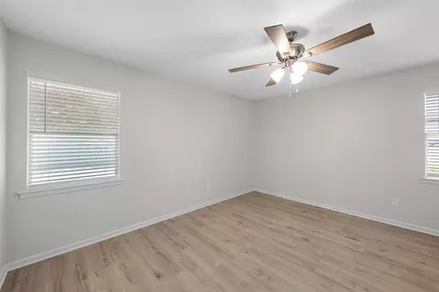 Bedroom - 1006 Eagle Dr, Eddy, TX 76524 photo 3 of 6