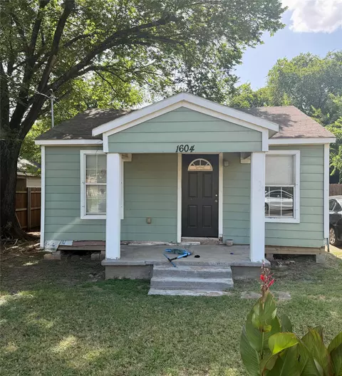 1604 S Edgewood Ter, Fort Worth, TX 76105
