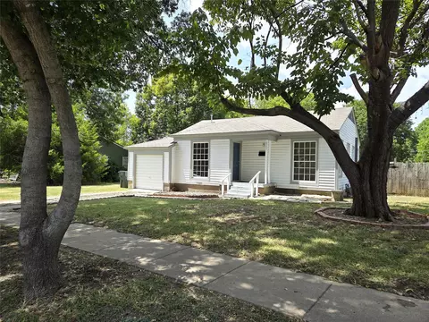 629 Cedar Dr, Garland, TX 75040
