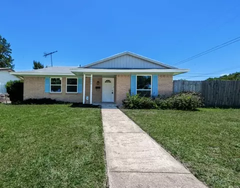 4430 Windsor Dr, Garland, TX 75042
