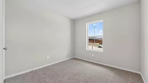 Bedroom - 176 Pinehurst Dr, Boyd, TX 76023 photo 4 of 6