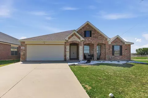 9469 Fox Hill Dr, Fort Worth, TX 76131