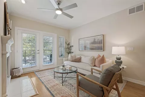 3400 Welborn St #208, Dallas, TX 75219