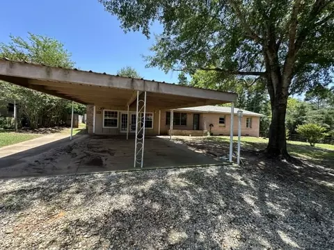 305 Butler St, Arp, TX 75750