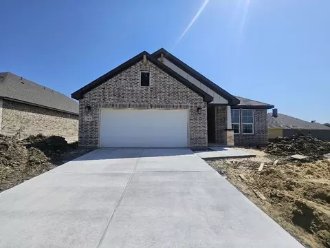 3006 Leopard Ln, Ennis, TX 75119