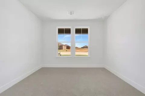 Bedroom - 1725 Willow Patch Dr, Krum, TX 76249 photo 4 of 6