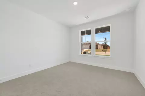 Bedroom - 1725 Willow Patch Dr, Krum, TX 76249 photo 2 of 6