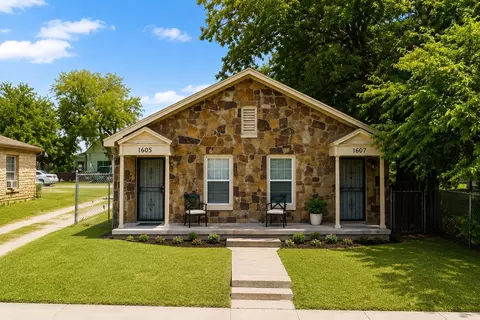 1605 E Hattie St, Fort Worth, TX 76104
