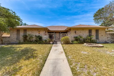 8211 Lullwater Dr, Dallas, TX 75218