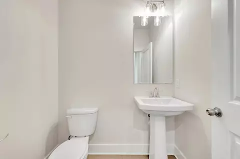 Bath - 1721 Willow Patch Dr, Krum, TX 76249 photo 5 of 5