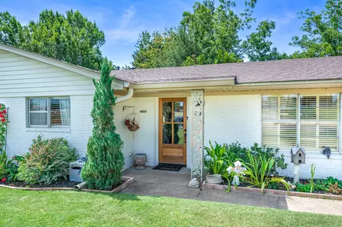 708 Lee St, Sulphur Springs, TX 75482