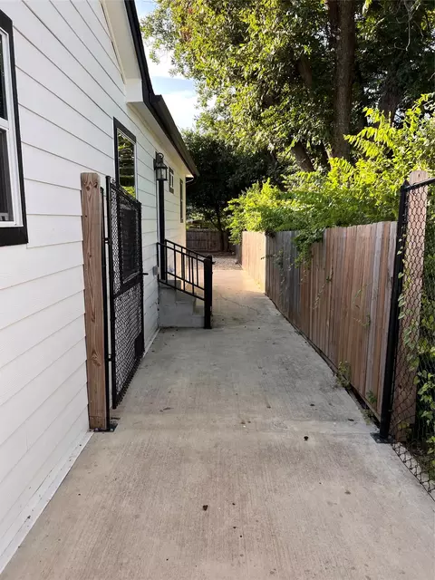 2717 Proctor Ave, Waco, TX 76708 photo 5