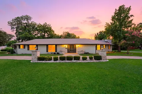 416 Brook Ln, Mckinney, TX 75069