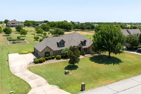 11082 Sarah Ln, Fort Worth, TX 76179