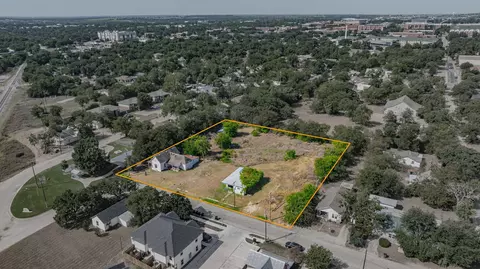 640 N Mccart St, Stephenville, TX 76401