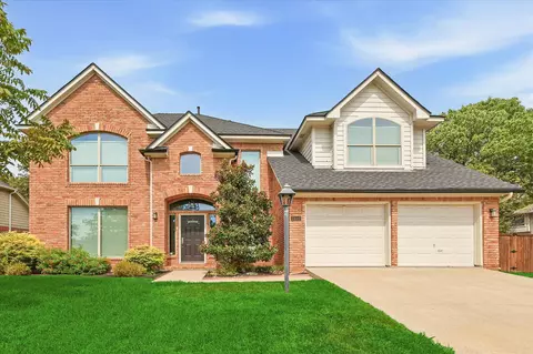 2610 Woodside Dr, Highland Village, TX 75077