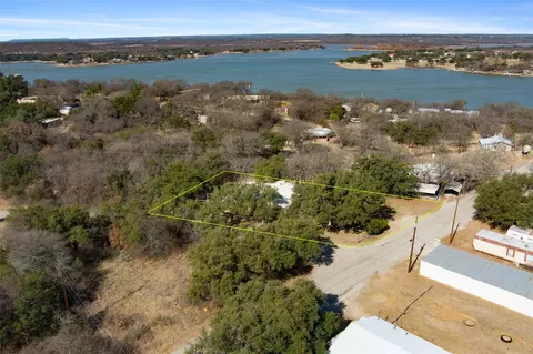 6904 Clover Leaf Dr, Brownwood, TX 76801