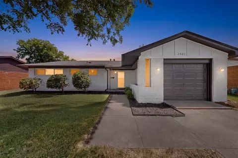2021 Proctor Dr, Grand Prairie, TX 75051
