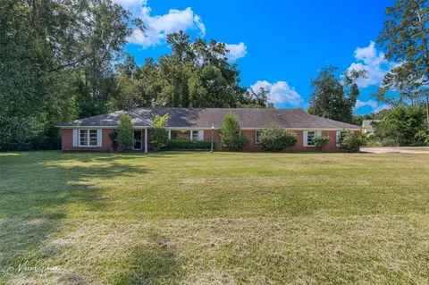 5743 Yarbrough, Shreveport, LA 71119