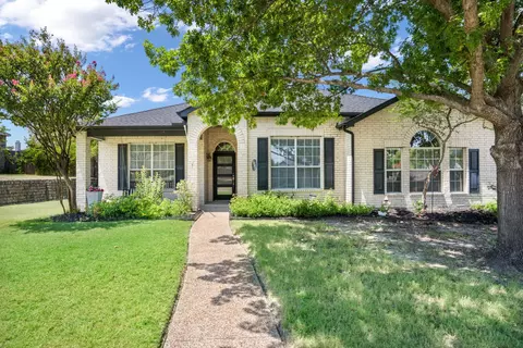 1045 Woodhaven Cir, Rockwall, TX 75087