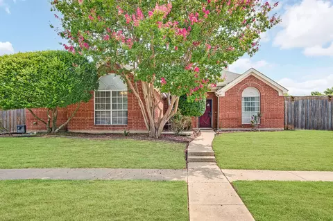 1926 Oak Bend Ln, Garland, TX 75040