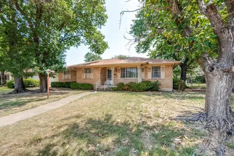 5842 N Jim Miller Rd, Dallas, TX 75228
