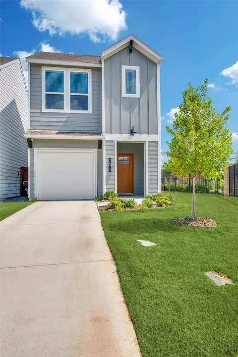 7073 Cypress Dr, Richland Hills, TX 76118