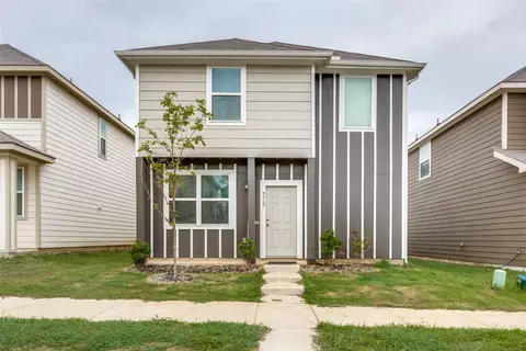 5569 Willamette Dr, Fort Worth, TX 76119