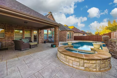 905 Cipriani Dr, Frisco, TX 75036