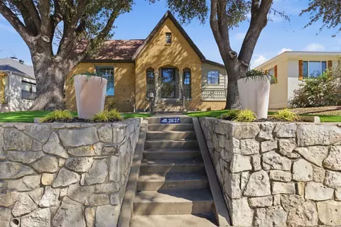 2627 Forest Park Blvd, Fort Worth, TX 76110