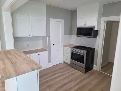 Kitchen - 1548 Mckenzie Ave, Waco, TX 76708 photo 2 of 2