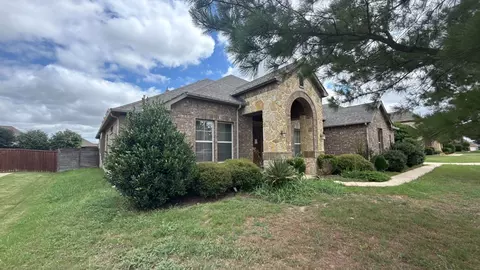 1300 Twisting Wind Dr, Haslet, TX 76052 photo 3