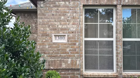 1300 Twisting Wind Dr, Haslet, TX 76052 photo 5